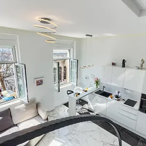 Palace Porta Argentea Apartment